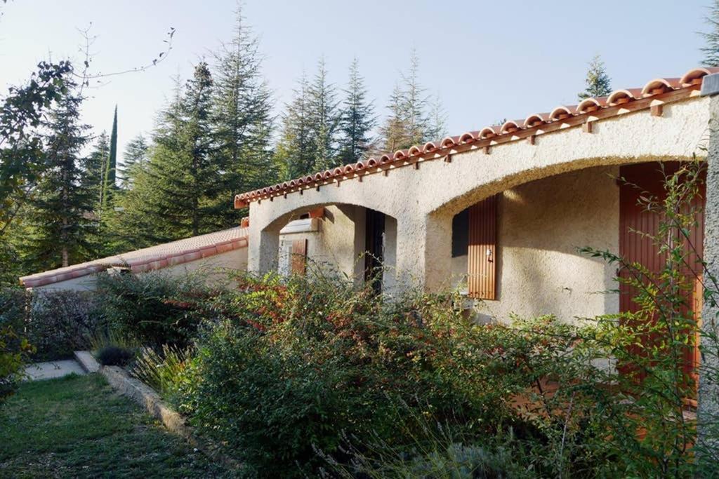 Villa La Lurette, Appartement Et Studio Saint-Étienne-les-Orgues Exterior foto