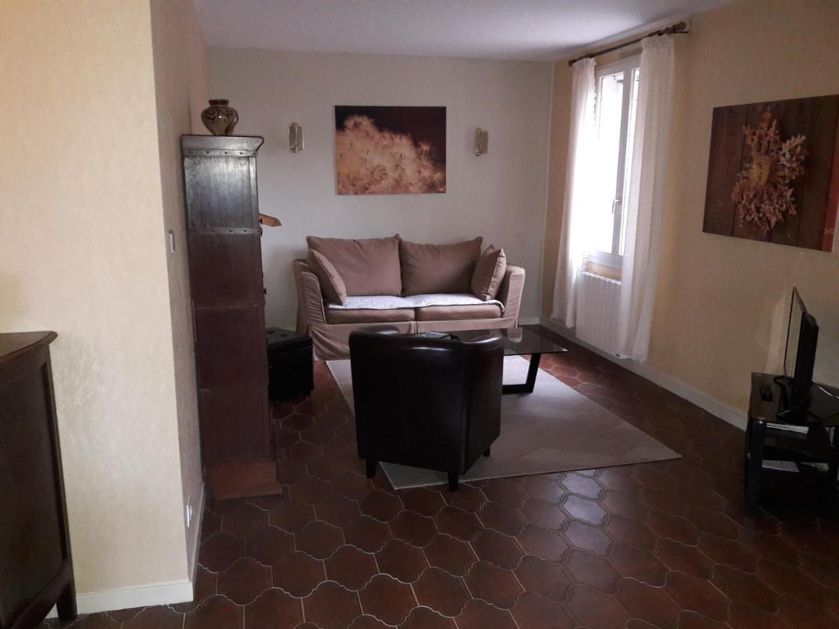 Villa La Lurette, Appartement Et Studio Saint-Étienne-les-Orgues Exterior foto