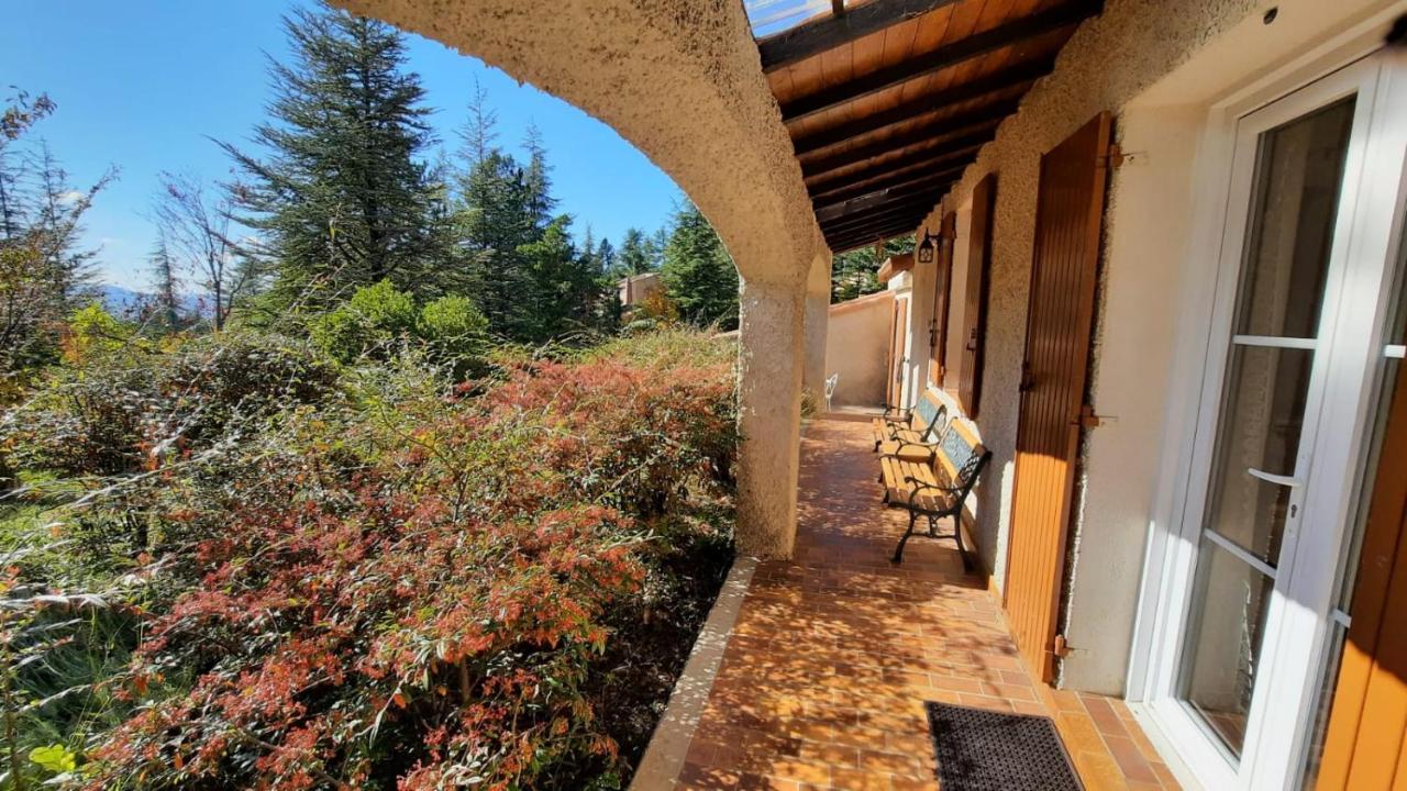 Villa La Lurette, Appartement Et Studio Saint-Étienne-les-Orgues Exterior foto